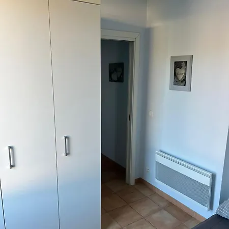 Henry Bennet Apartmán *